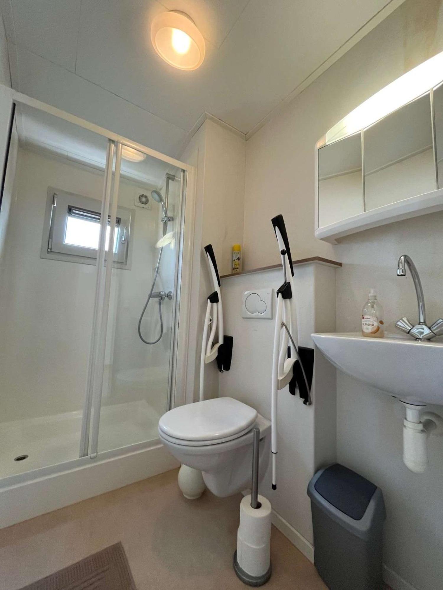 Visserslust - Woonboten & Appartementen Vinkeveen Eksteriør billede